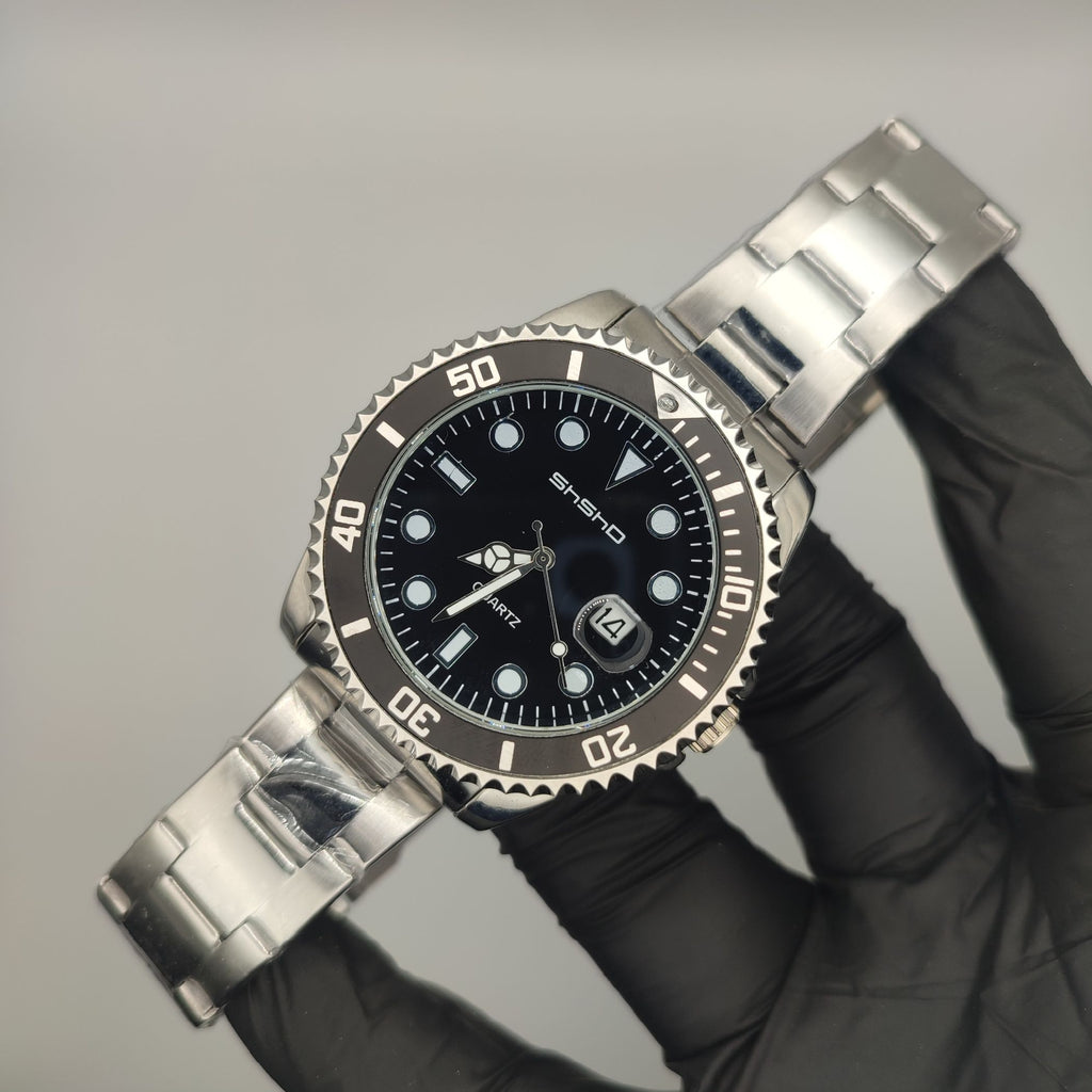 Shsho Diving-Style Quartz Watch – Silver & Black