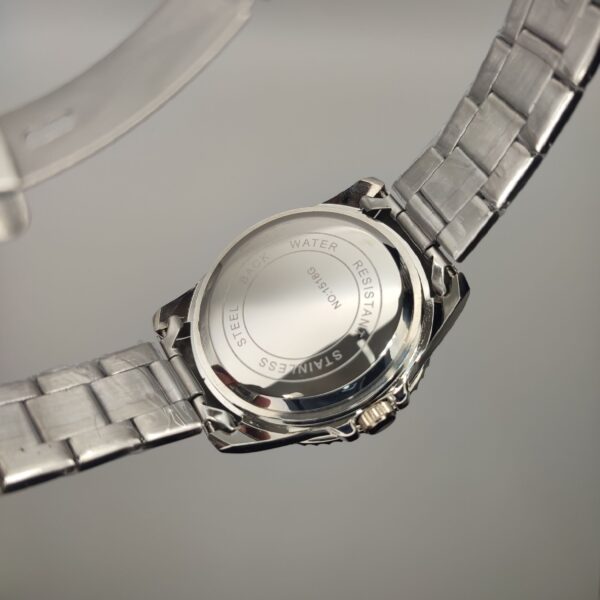 Shsho Diving-Style Quartz Watch – Silver & Black