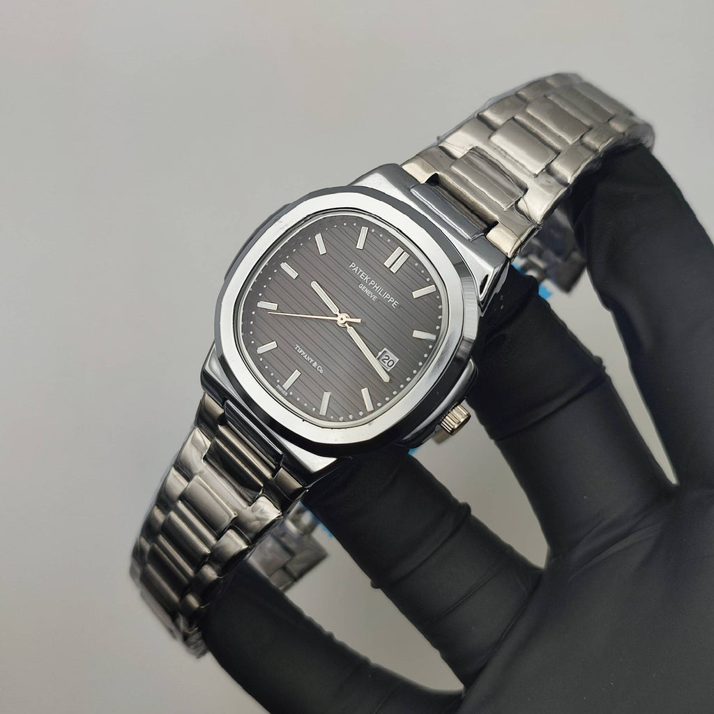 P-P Nautilus Premium Silver Dial Quartz Watch for Men – Date Function